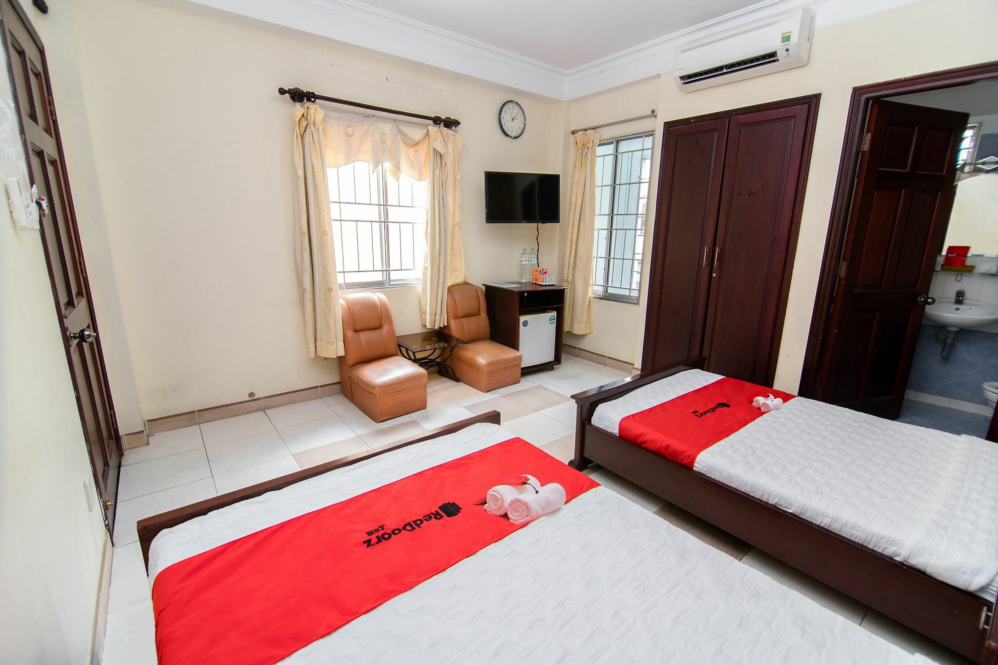Reddoorz Near 23Rd September Park Hotel TP. Hồ Chí Minh Ngoại thất bức ảnh